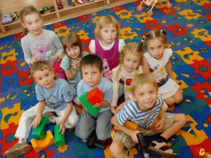 Почему новые правила зачисления в детские сады ведут к исчезновению яслей?