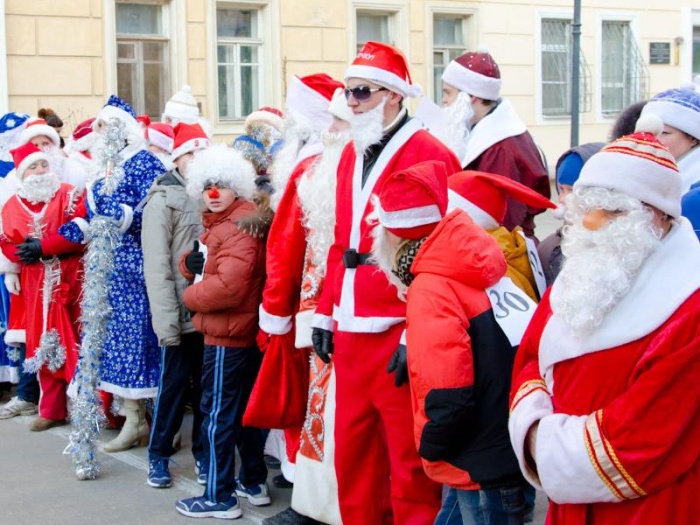 20 декабря пройдет благотворительный забег Дедов Морозов