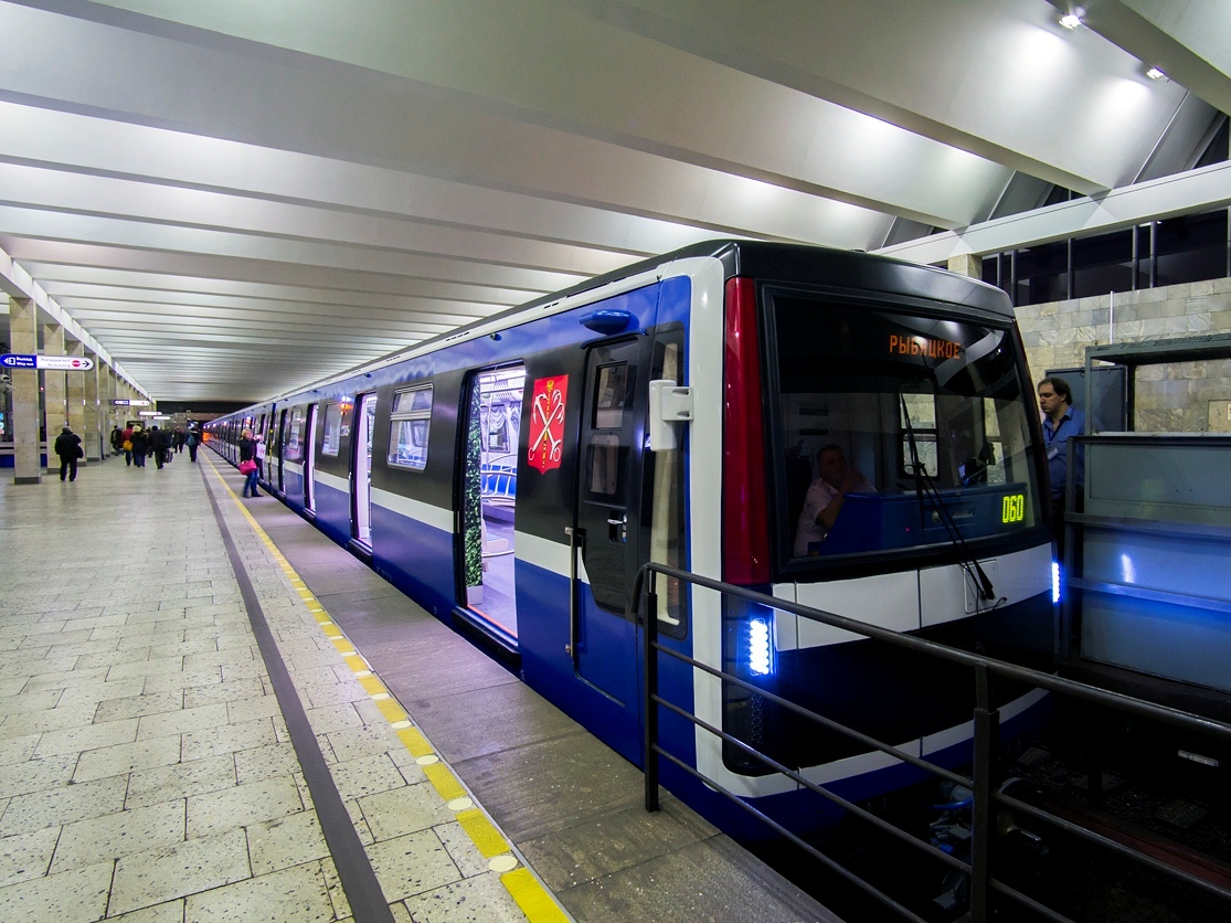 Проезд в метро Санкт-Петербурга подорожает до 45 рублей в 2017 году