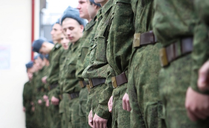 Военнослужащие-призывники будут получать ежемесячную надбавку в размере 2 тыс. руб.
