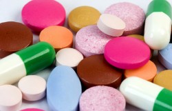 Безрецептурные лекарства могут начать продавать в торговых магазинах