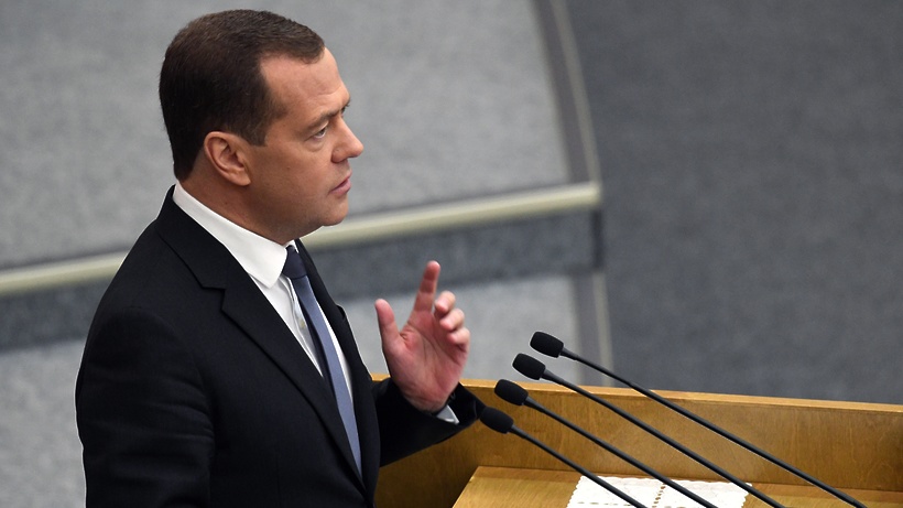 Медведев отчитал губернаторов за подделку показателей смертности