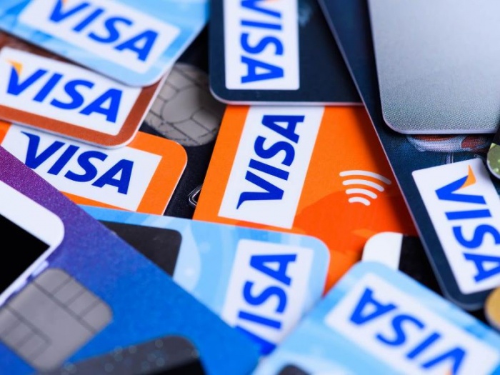 С помощью карты Visa теперь можно переводить деньги по номеру телефона