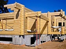 Государство субсидирует часть процентной ставки по кредитам на строительство деревянных домов
