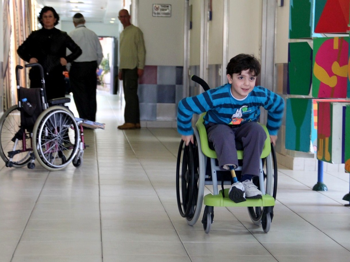 Кабмин увеличил денежные выплаты на лекарства для детей-инвалидов