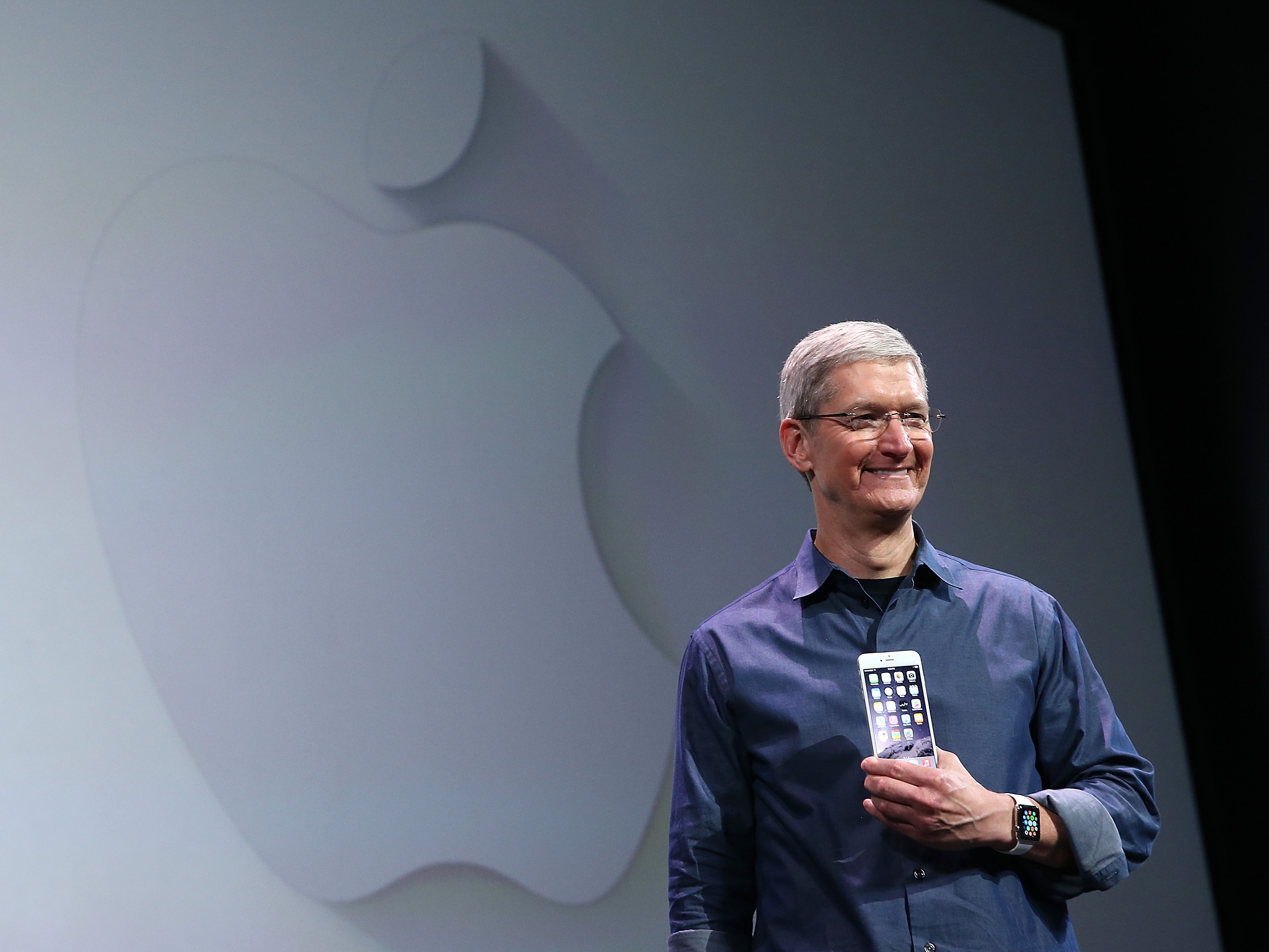 Реализация iPhone от Apple достигла отметки в миллиард единиц