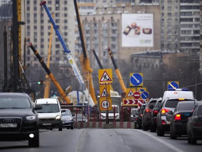 В Москве стартовал сезон ремонта дорог. Большие пробки обещают до середины октября