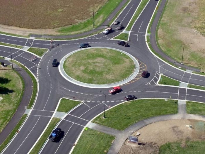 Правила проезда на перекрестках с круговым движением могут изменить