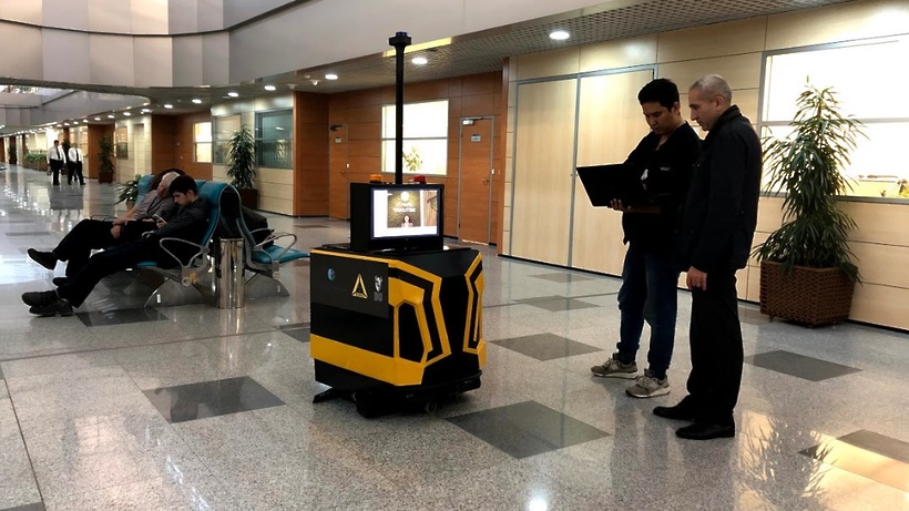 Роботов‑уборщиков начали тестировать в аэропорту Домодедово