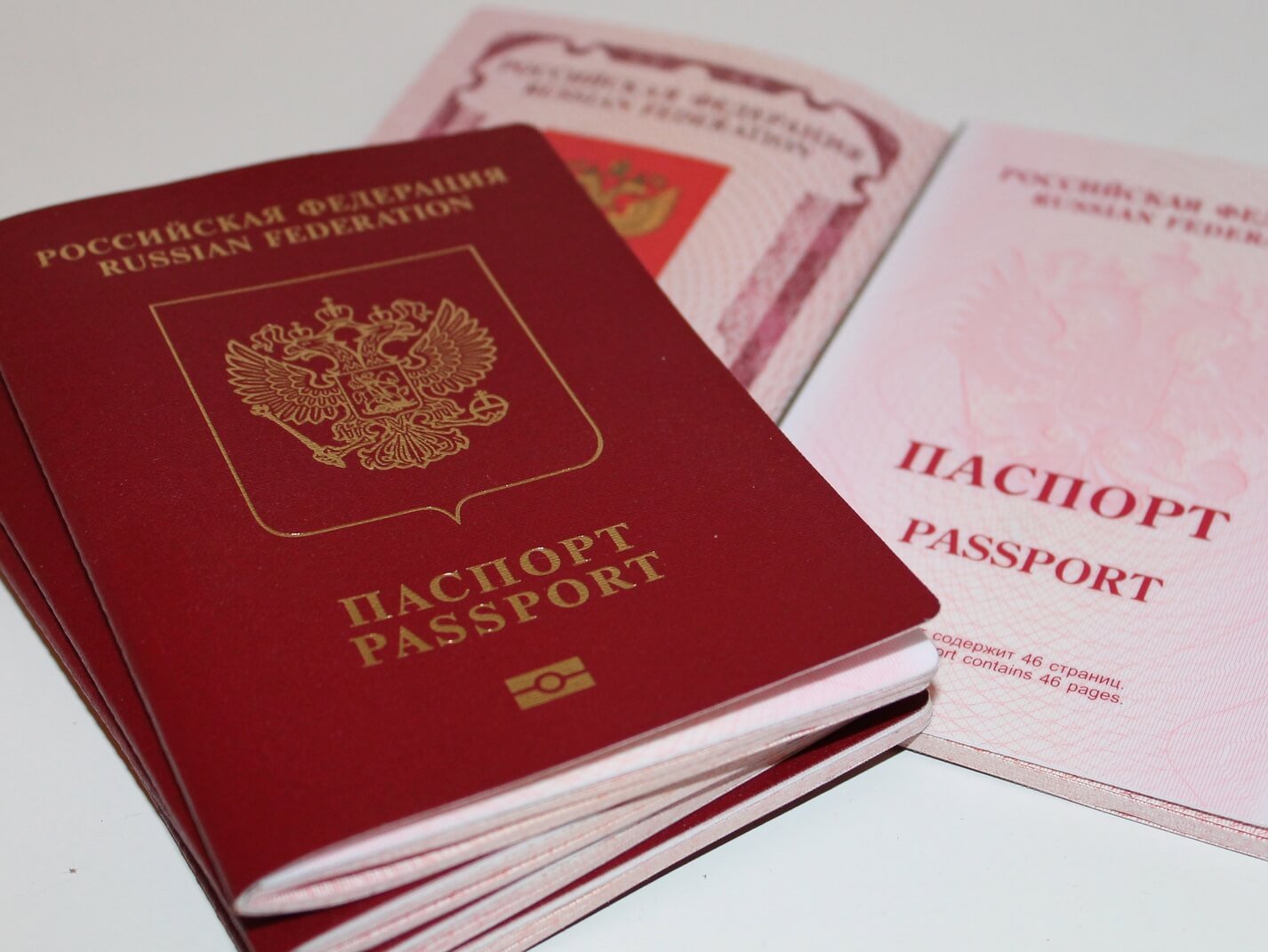 Мощный российский паспорт позволяет россиянам ездить без визы в 103 страны