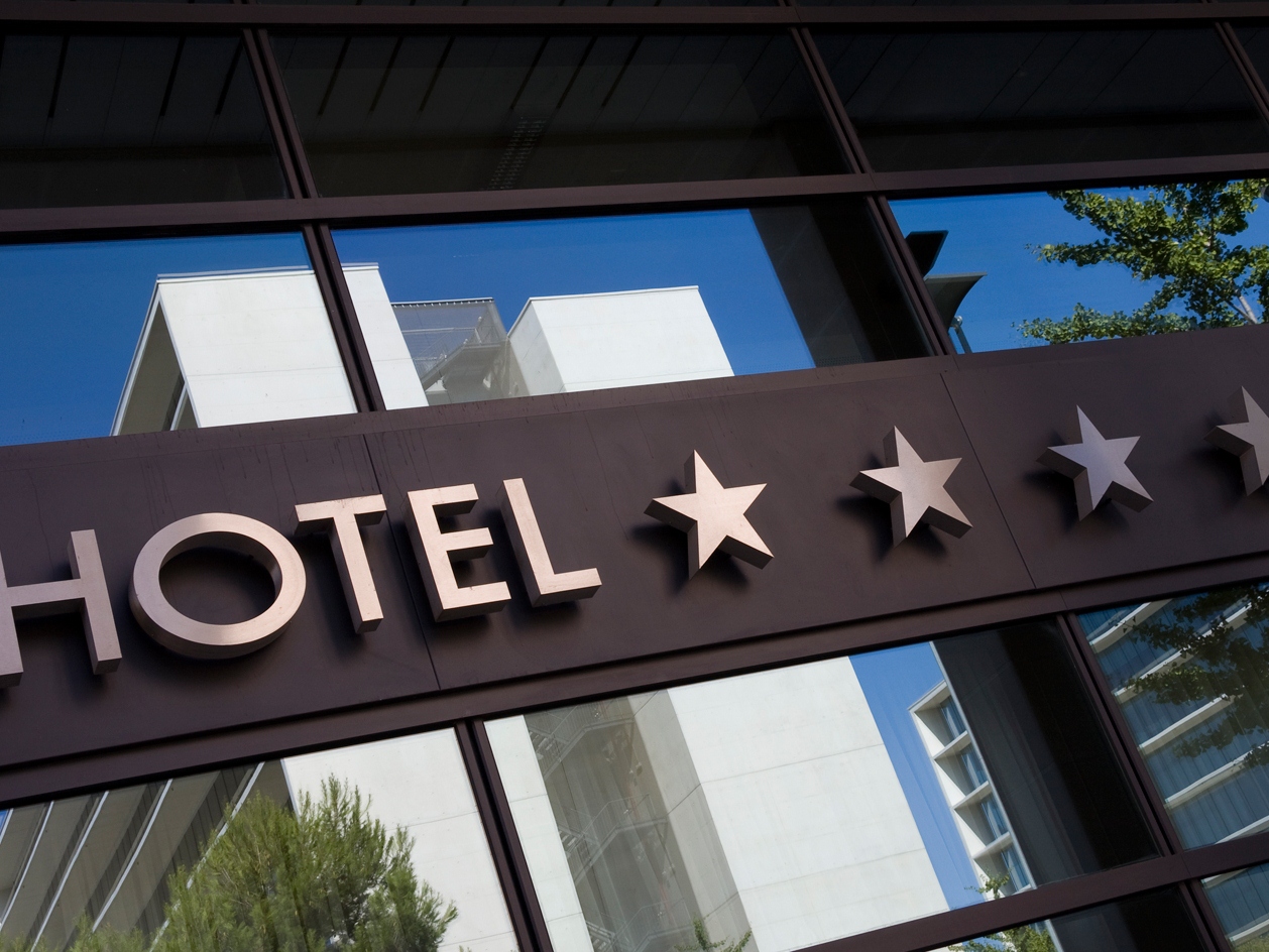 Гостиницы и отели начнут штрафовать за фиктивные звезды