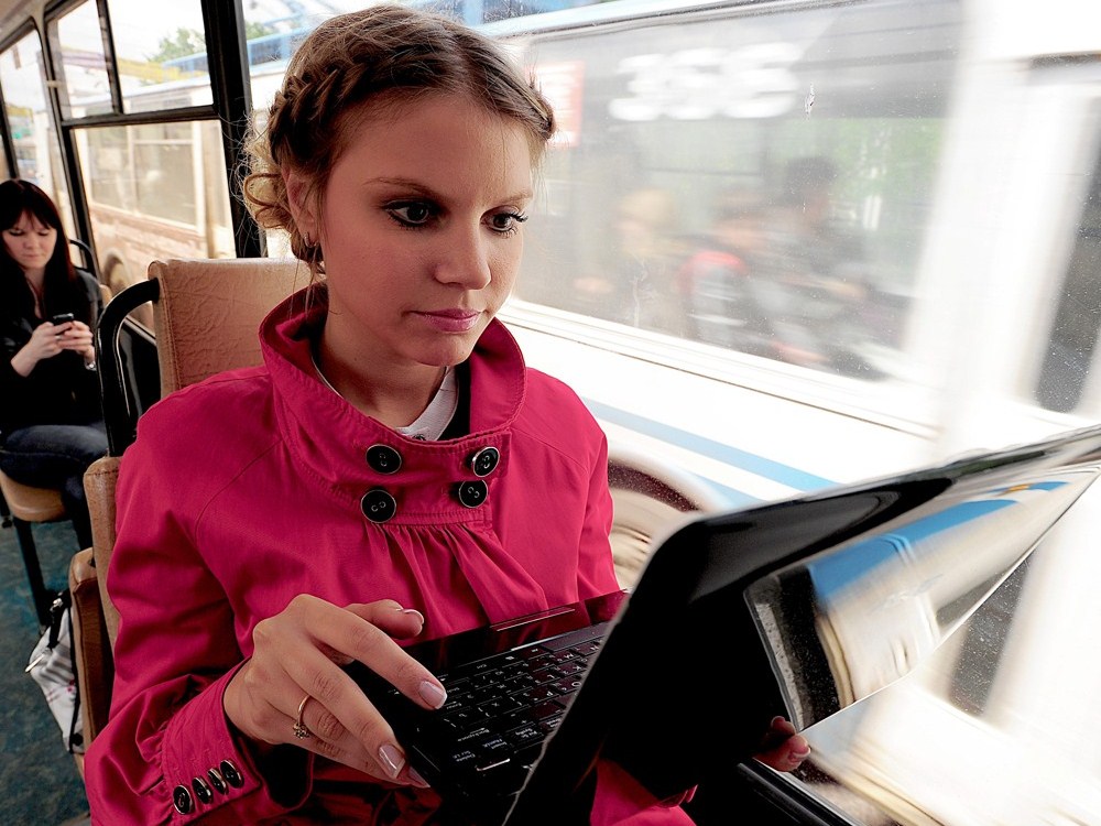 Бесплатный Wi-Fi появится в наземном транспорте в Москве до конца лета