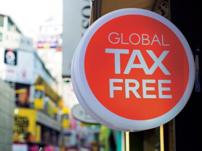 В каких городах уже заработала система tax free? Сколько могут вернуть иностранцы с покупки?