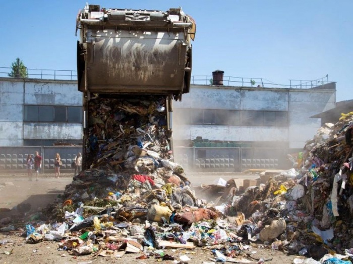 Коммунальными отходами займется «Российский экологический оператор». Насколько вырастут цены на вывоз мусора?