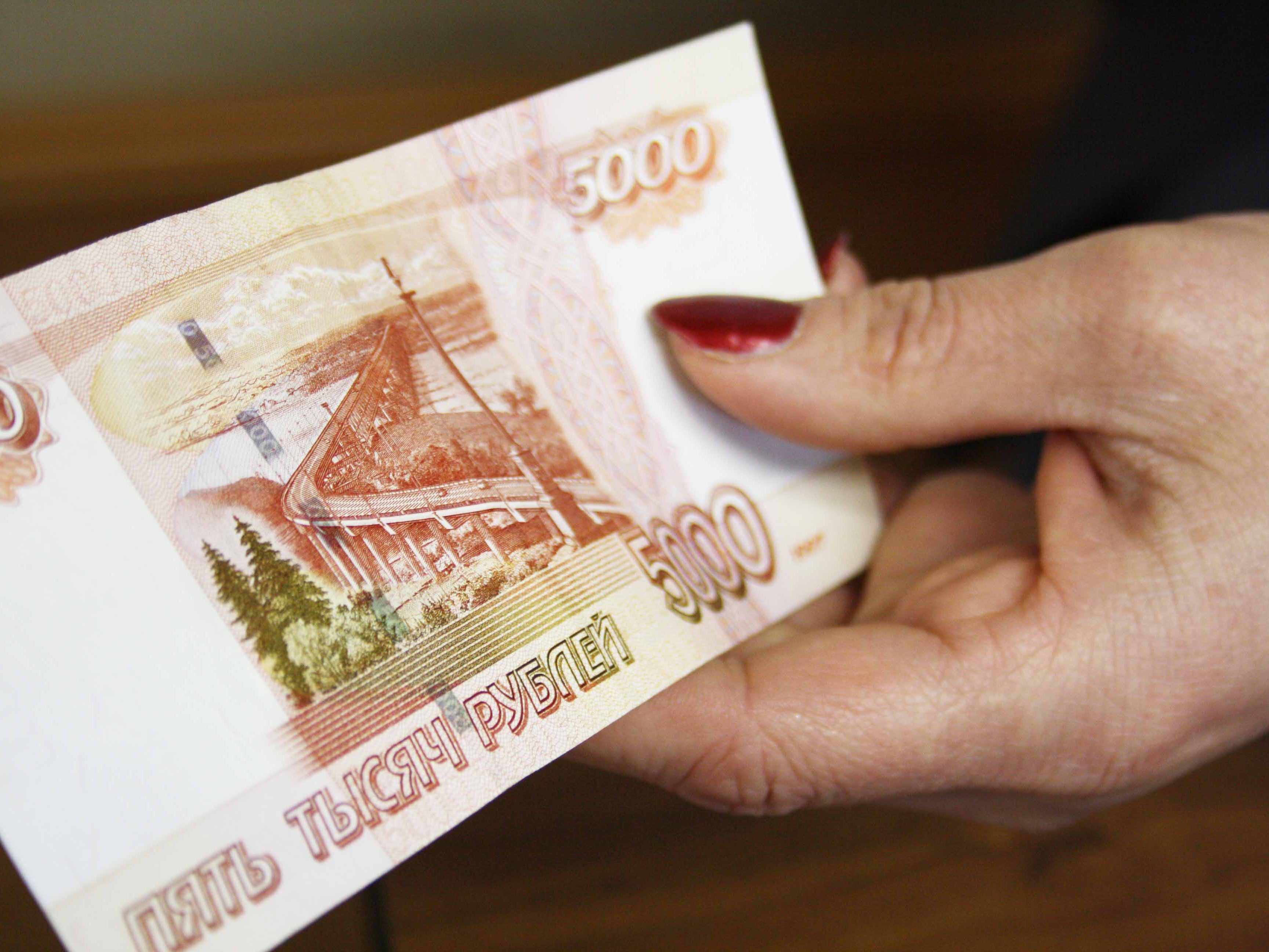 Кабмин утвердил проект закона о единовременной индексации пенсий в размере 5000 рублей