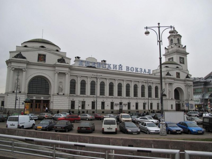 На всех московских и затем российских вокзалах построят хостелы