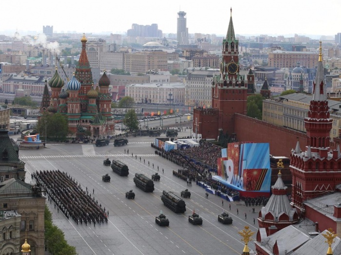 С помощью сервиса «Окно в город» москвичи  увидят репетиции парада Победы