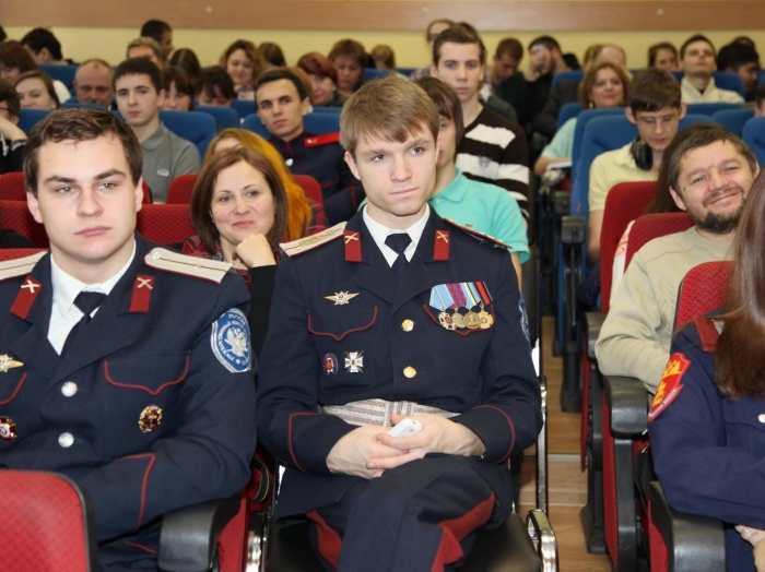 В московских школах будет  внедряться программа казачьего допобразования