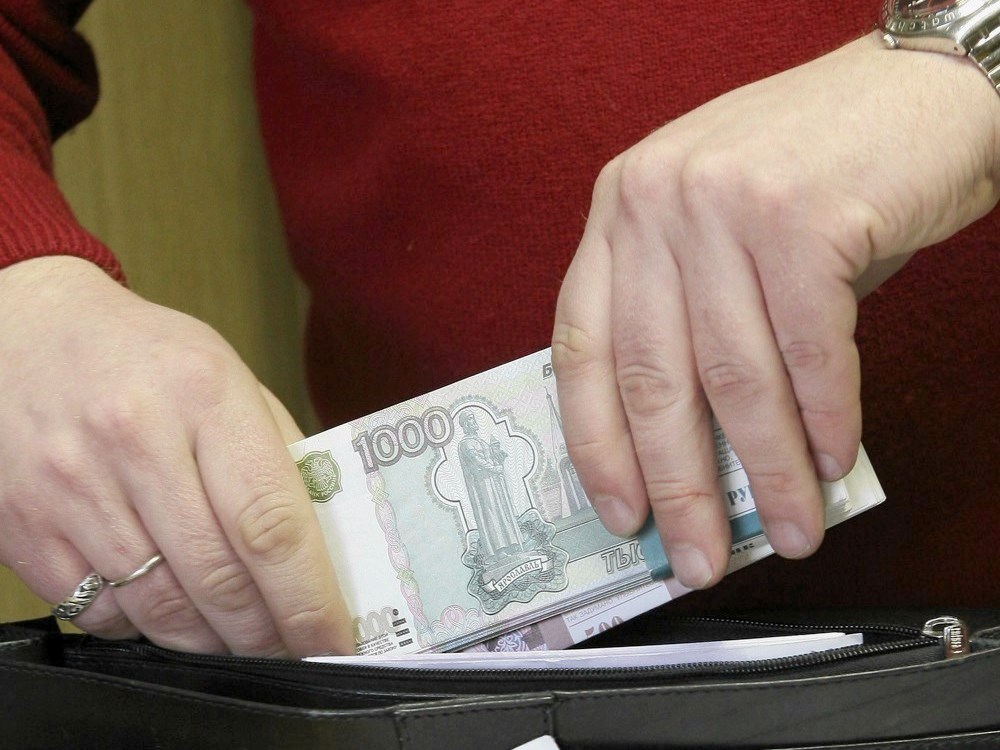 В России повышены штрафы за задержку зарплаты