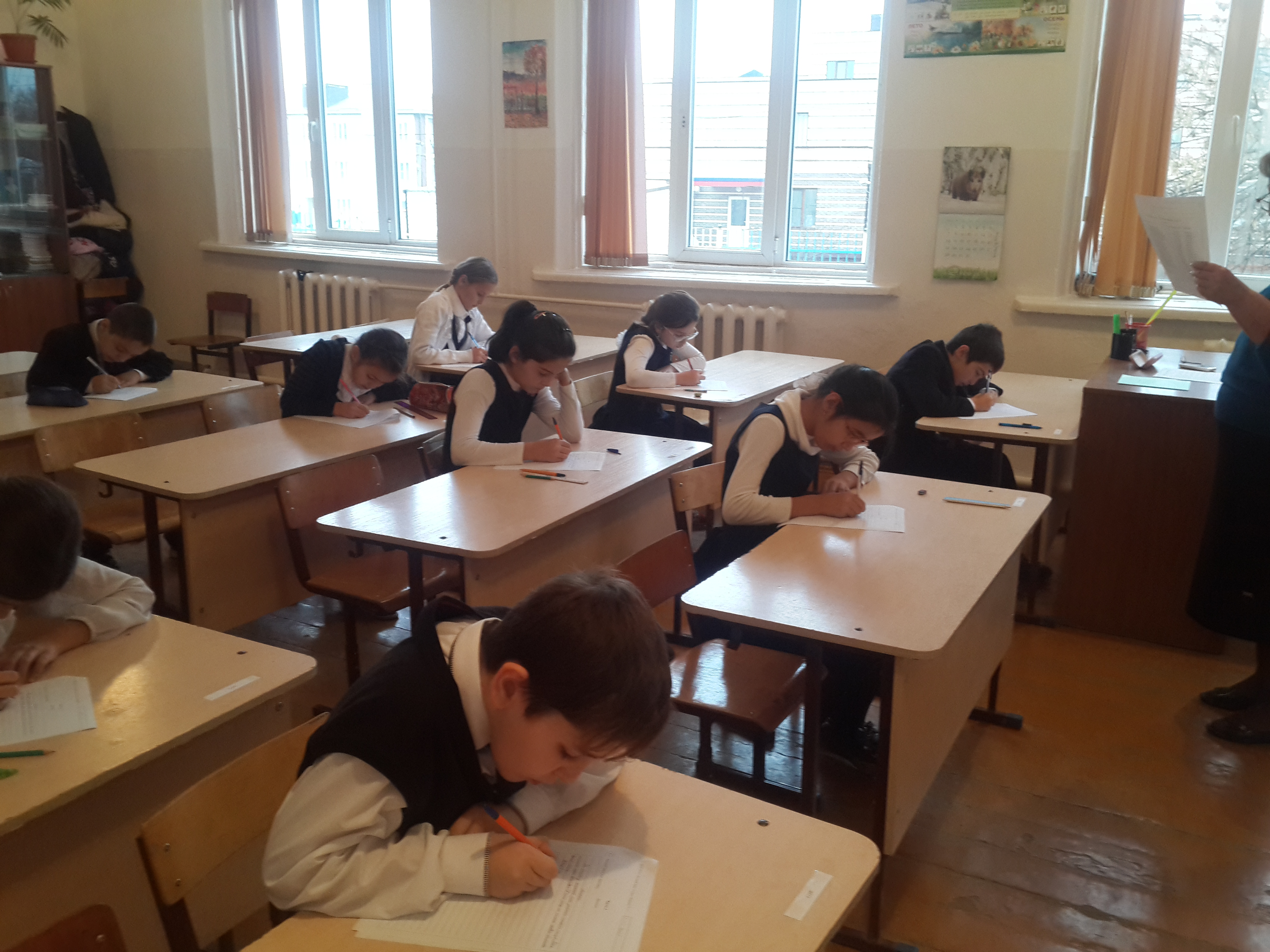1,2 млн школьников написали всероссийскую проверочную работу по математике