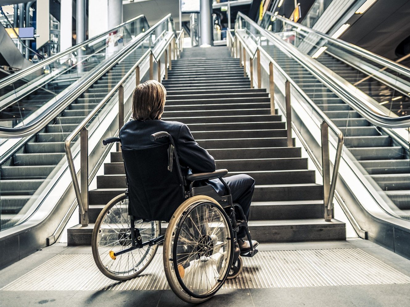 Банк России готовит комплекс мер по повышению доступности финансовых услуг для людей с инвалидностью