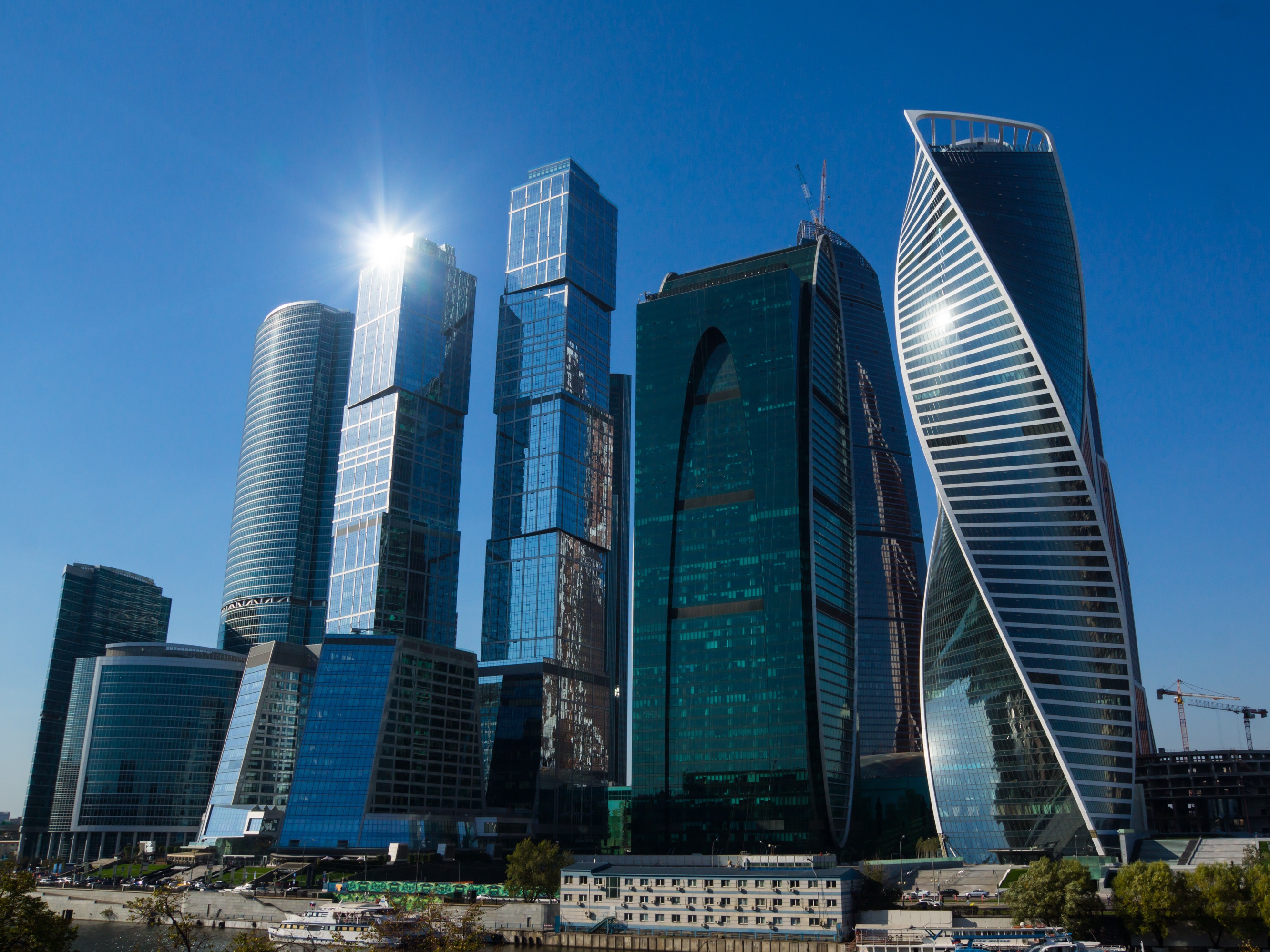 В Москве зальют каток на крыше небоскреба 