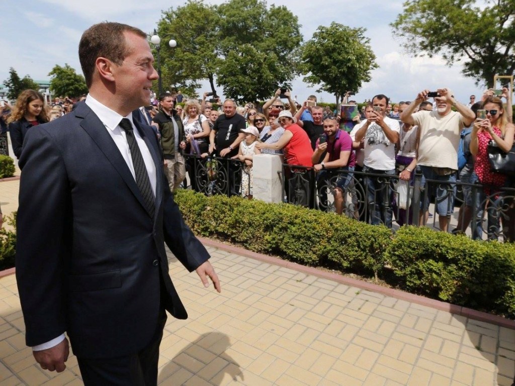 Медведев сообщил об отсутствии денег на индексацию пенсий