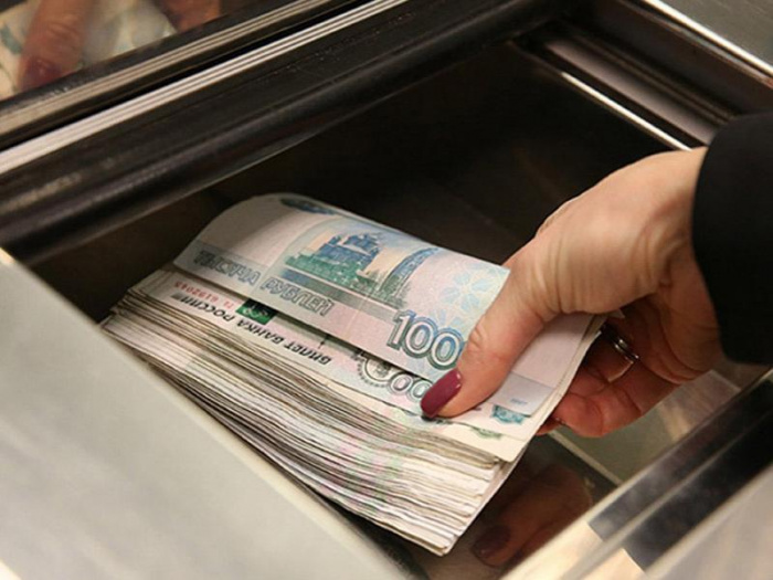 Россияне перед Новым годом получат пенсии и аванс за январь