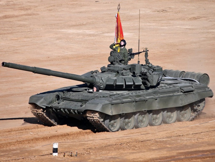 Копия танка Т-72Б3 установлена в Кремлевском дворце