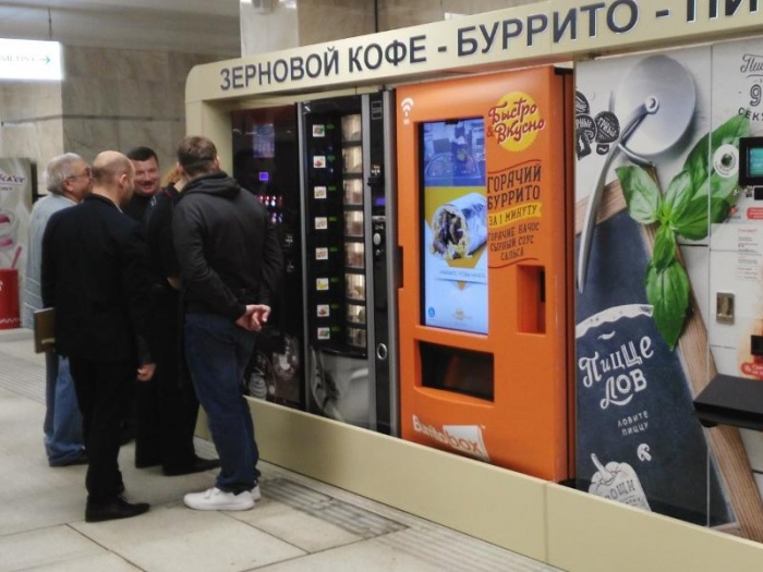 В метро Москвы появится 450 аппаратов с едой и напитками