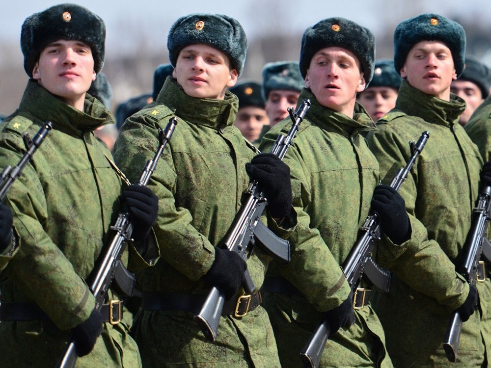 Предлагается отменить воинский призыв в России