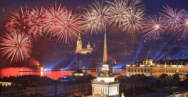 Где лучше всего посмотреть салют в г. Москве в День празднования 9 Мая?