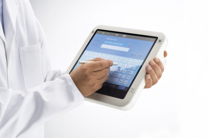 С апреля 2014 года у всех пациентов медучреждений появятся электронные медицинские карты
