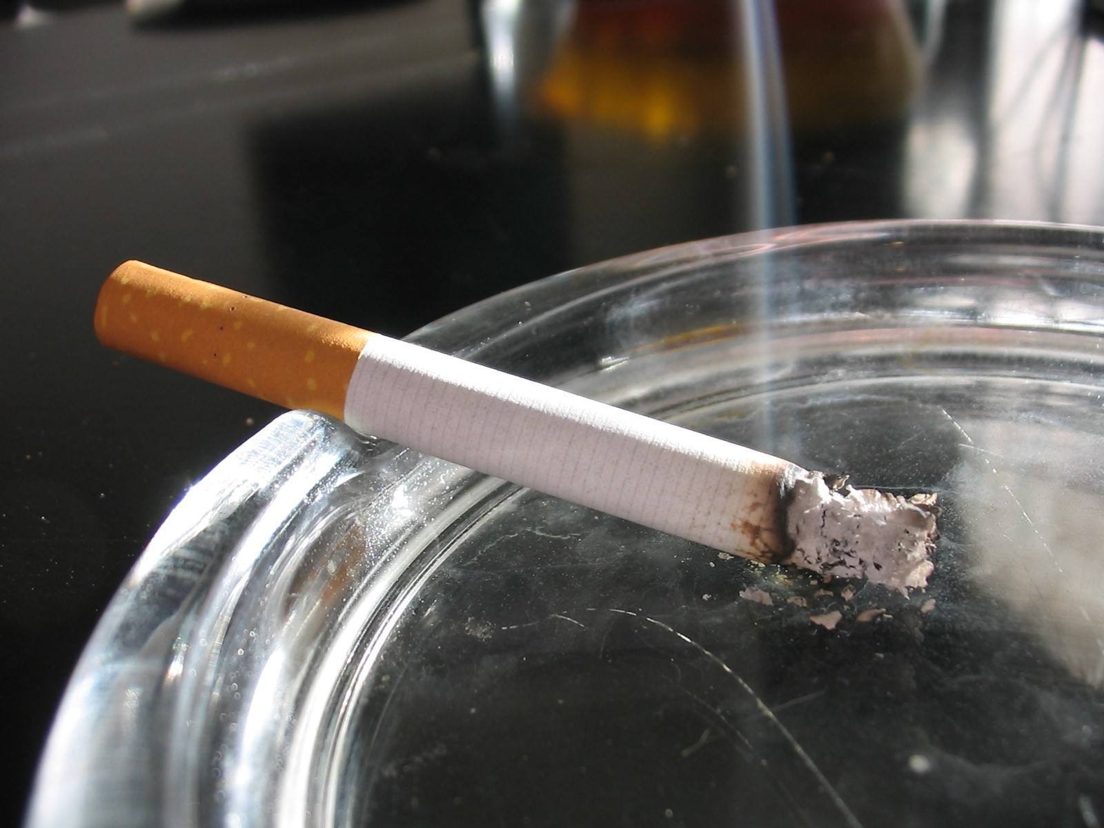 Нелегальные сигареты в 2017 году смогут отследить с помощью микромарок