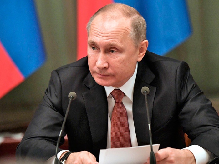 Путин объявил о продлении режима нерабочих дней до 30 апреля