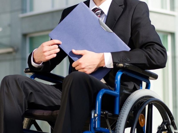 Работодатели получат льготы за трудоустройство инвалидов и многодетных