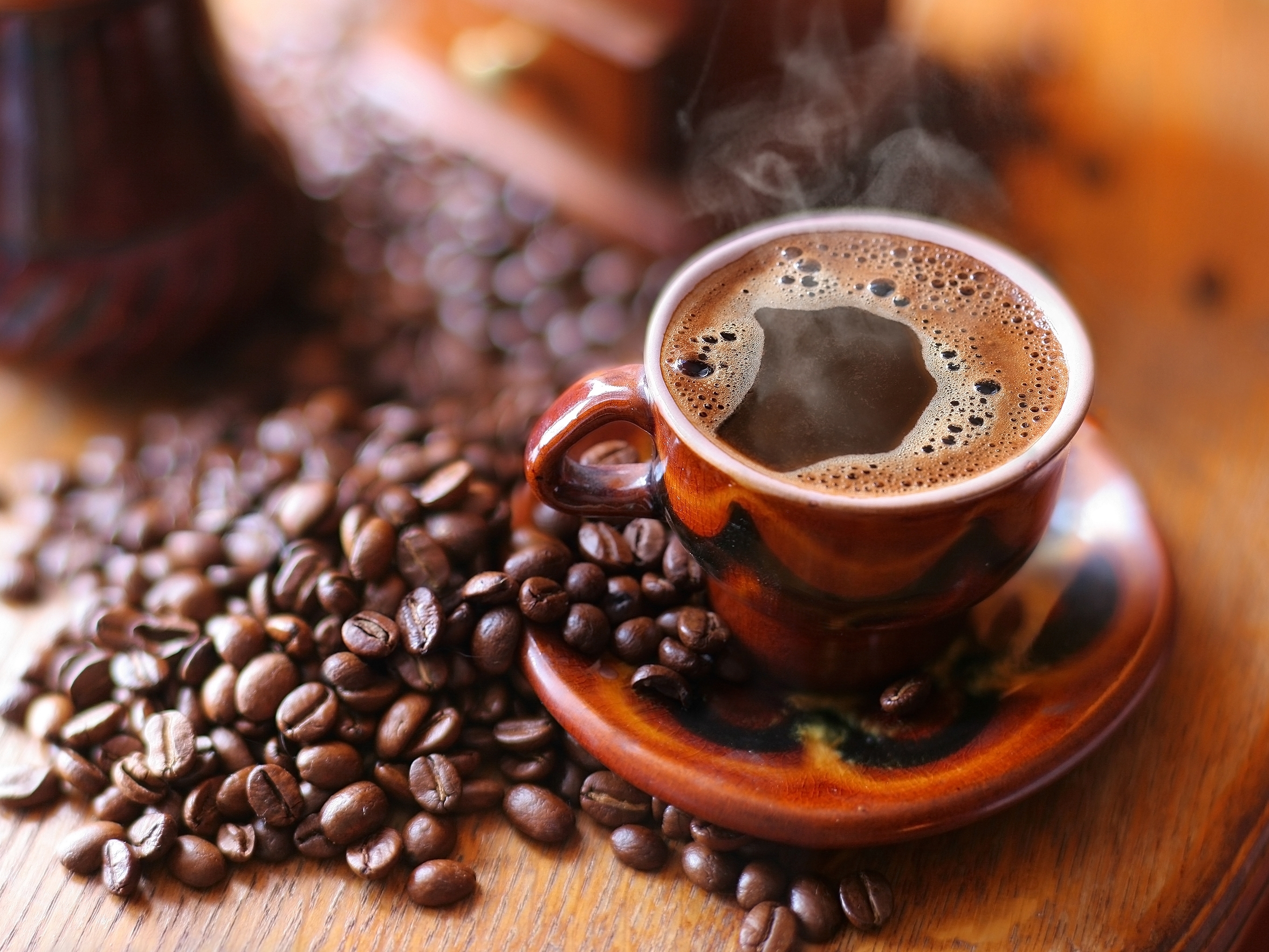 Ученые пояснили, почему в пожилом возрасте полезно пить кофе