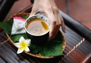 Как согреться и утолить жажду с помощью чая? 6 полезных добавок к чаю