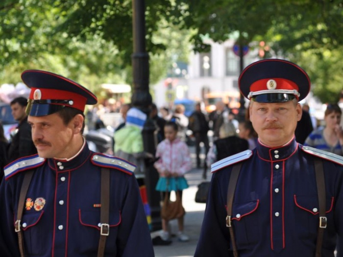 В московском парке "Отрадное" в мае появились пешие казачьи патрули