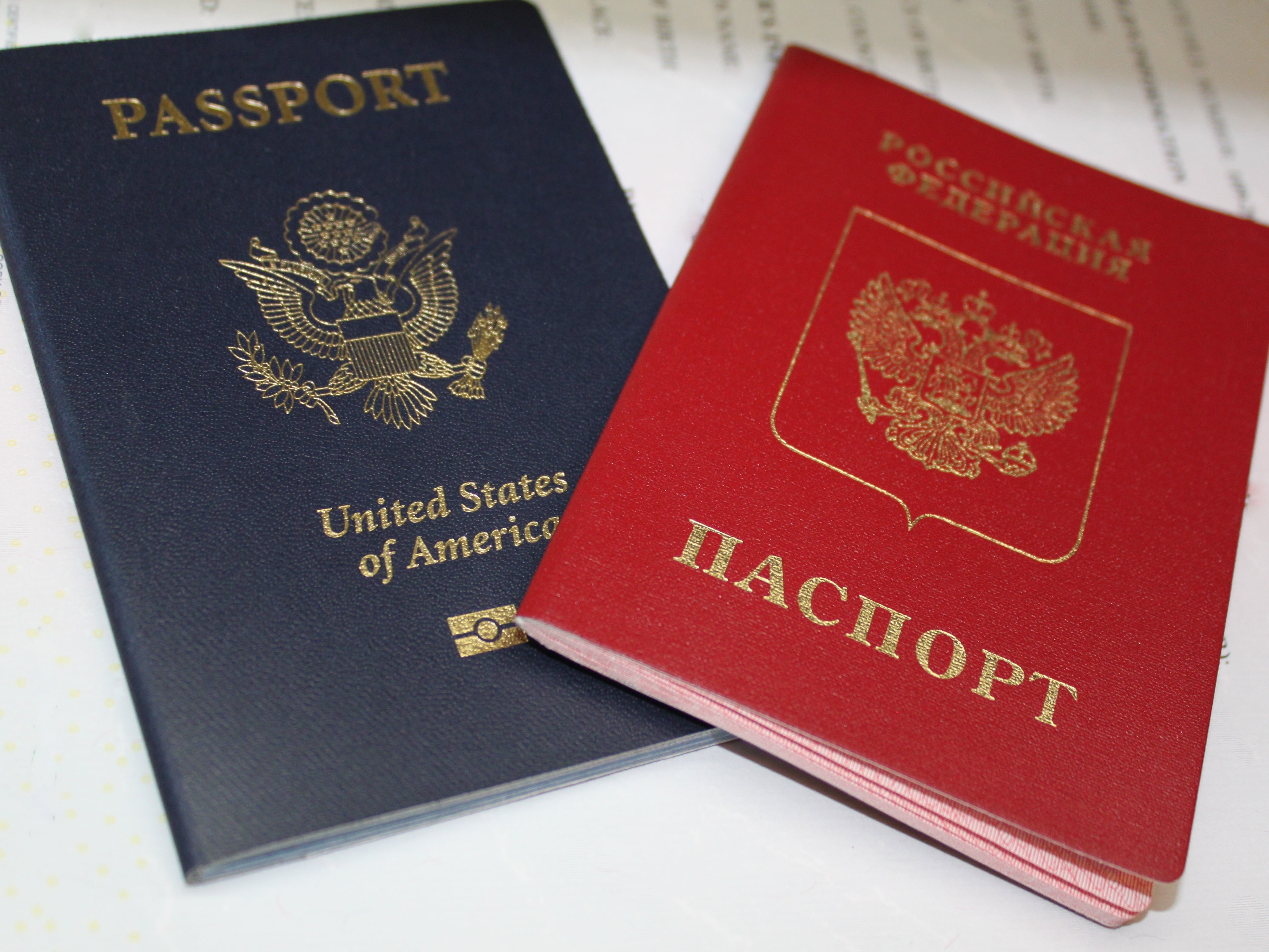 В Москве Сигалу будет вручен российский паспорт