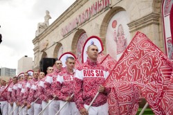 Российская олимпийская сборная команда отправит в Лондон 436 спортсменов. Фотографии олимпийской формы 2012
