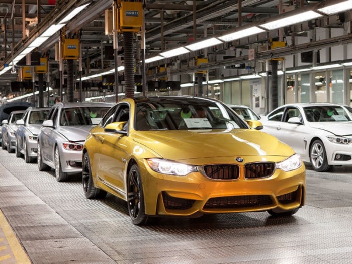 Владельцев BMW срочно пригласят в дилерские центры