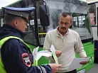 Водители-гастарбайтеры без российских прав смогут работать в такси и грузовых компаниях до 1 июня 2018 года