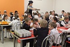 Родители московских школьников запретили им покупать булочки и мармелад
